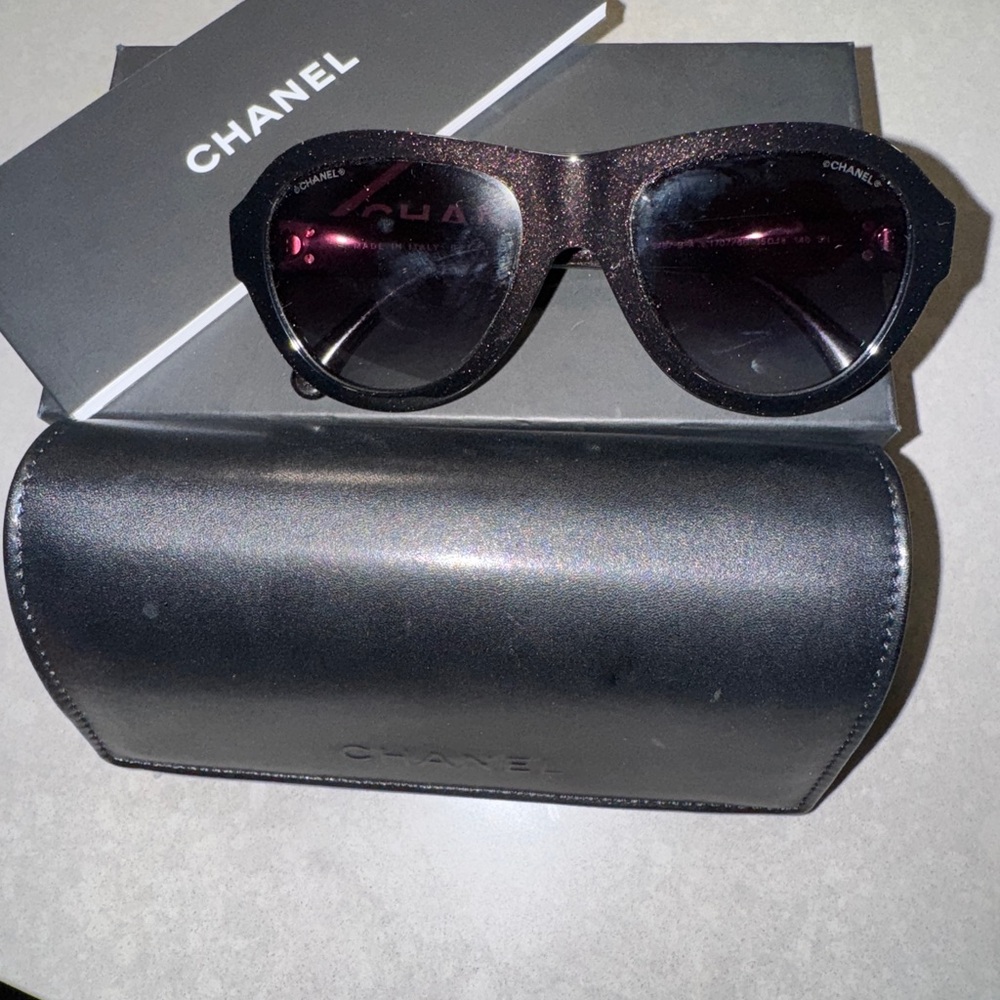 AUTHENTIC CHANEL 5467B 1707/S6 Black Sunglasses Iconic Design